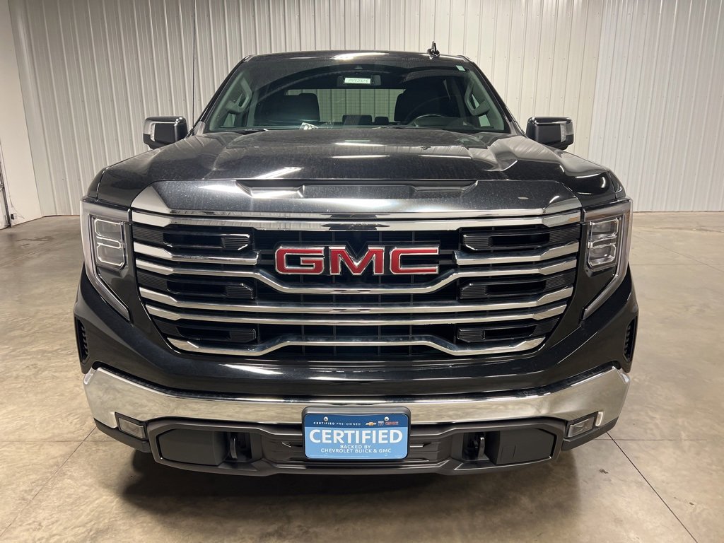 Certified 2022 GMC Sierra 1500 SLT image 3