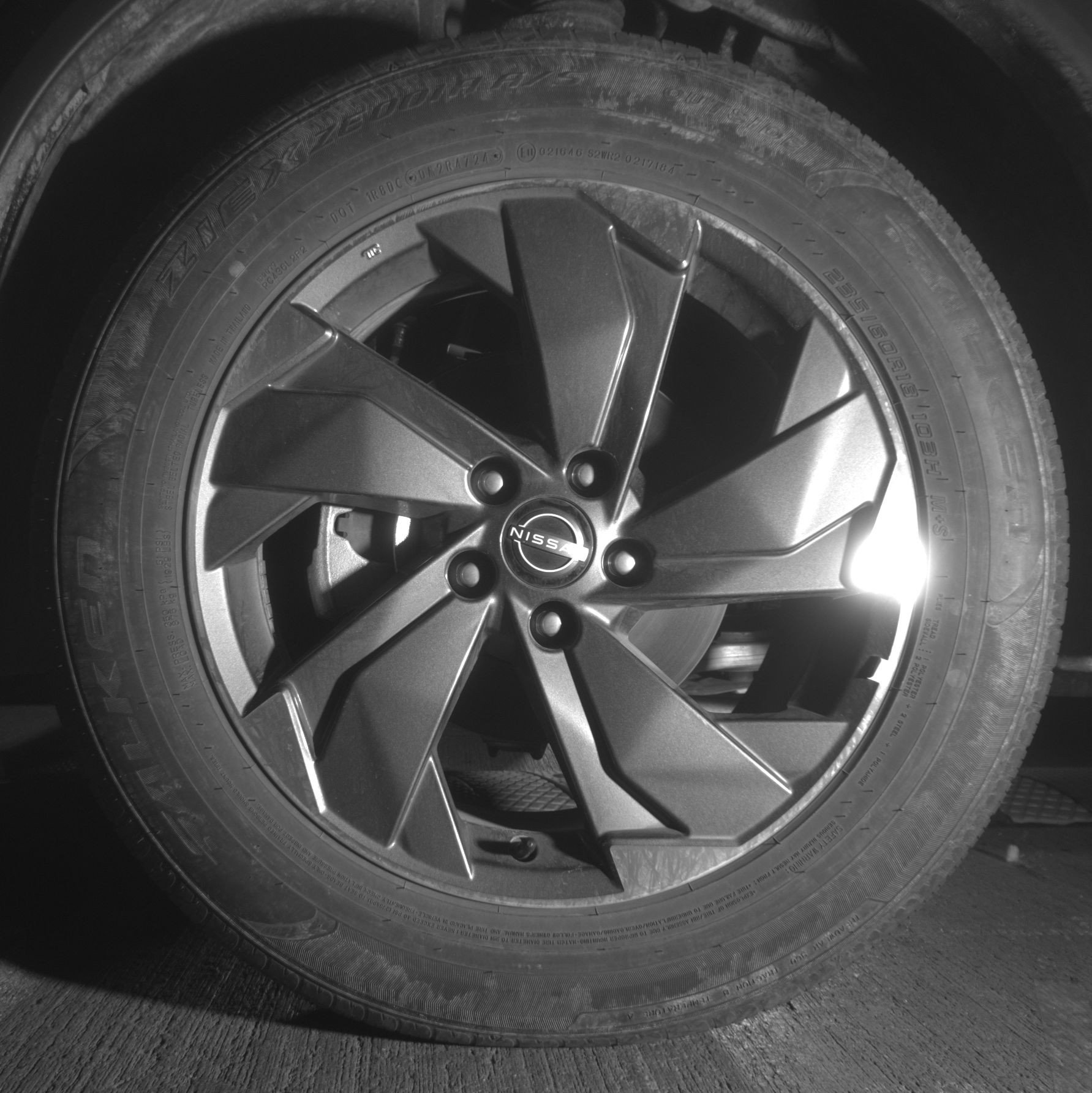Used 2025 Nissan Rogue SV FWD image 12