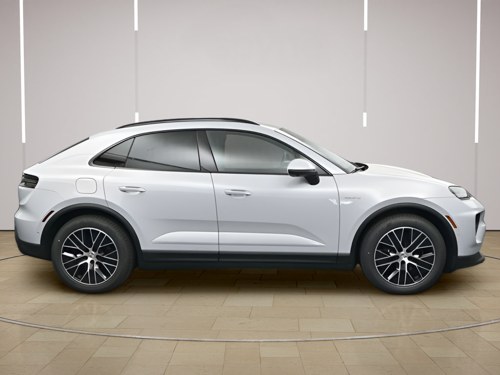 New 2026 Porsche Macan Electric RWD image 27
