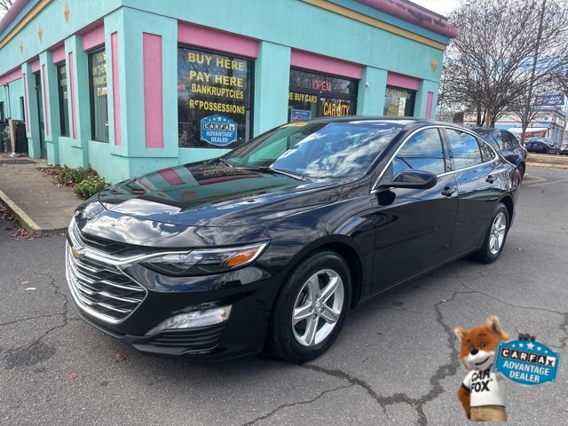 Used 2024 Chevrolet Malibu LT image 2