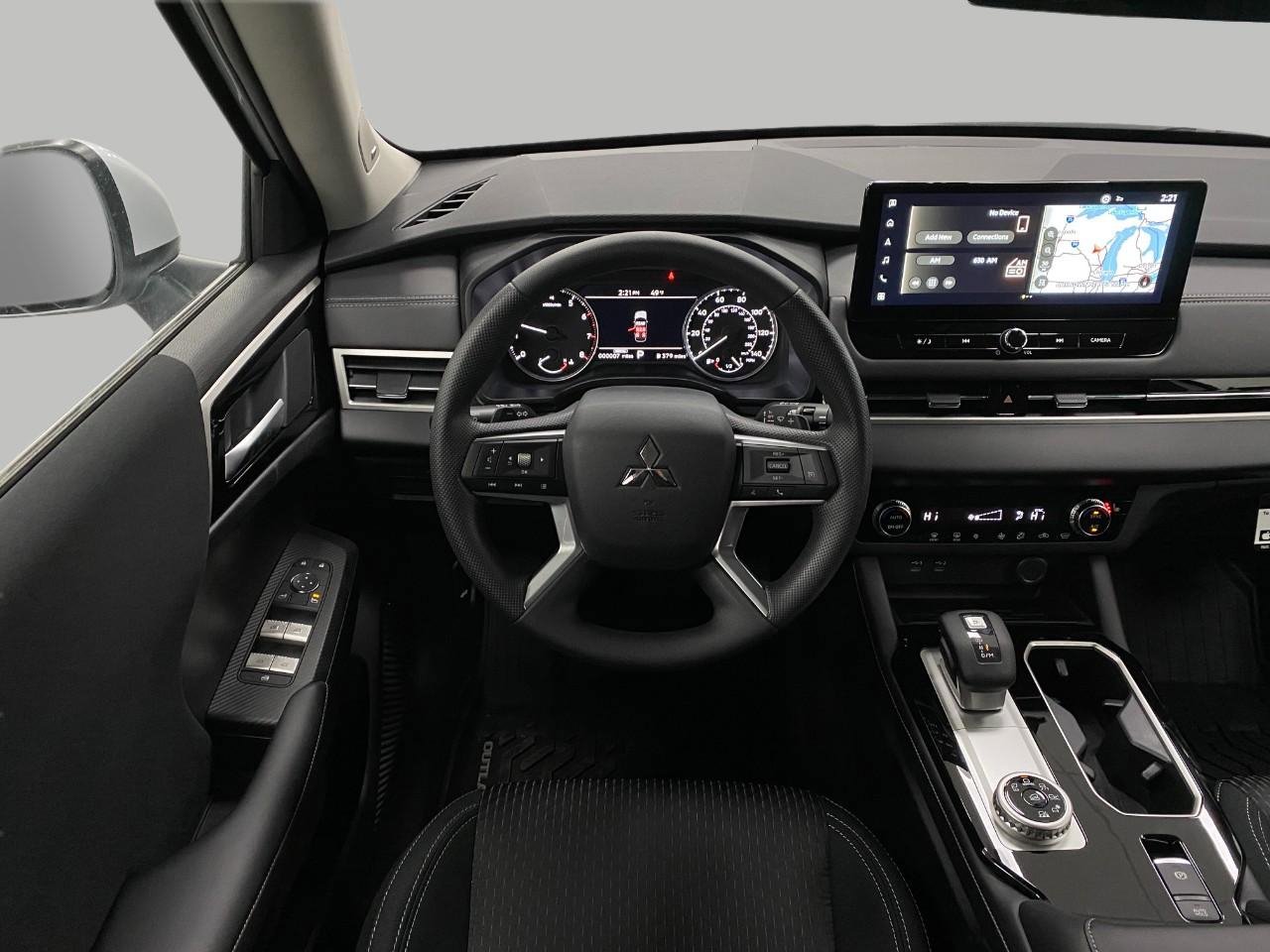 New 2026 Mitsubishi Outlander ES image 12