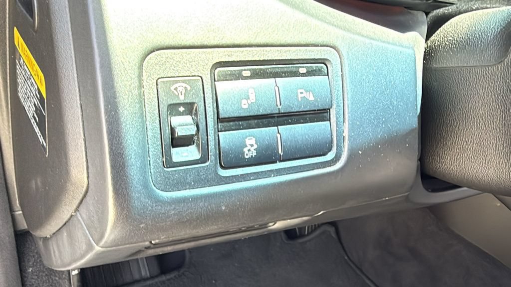 Used 2015 Kia K900 Luxury RWD image 38