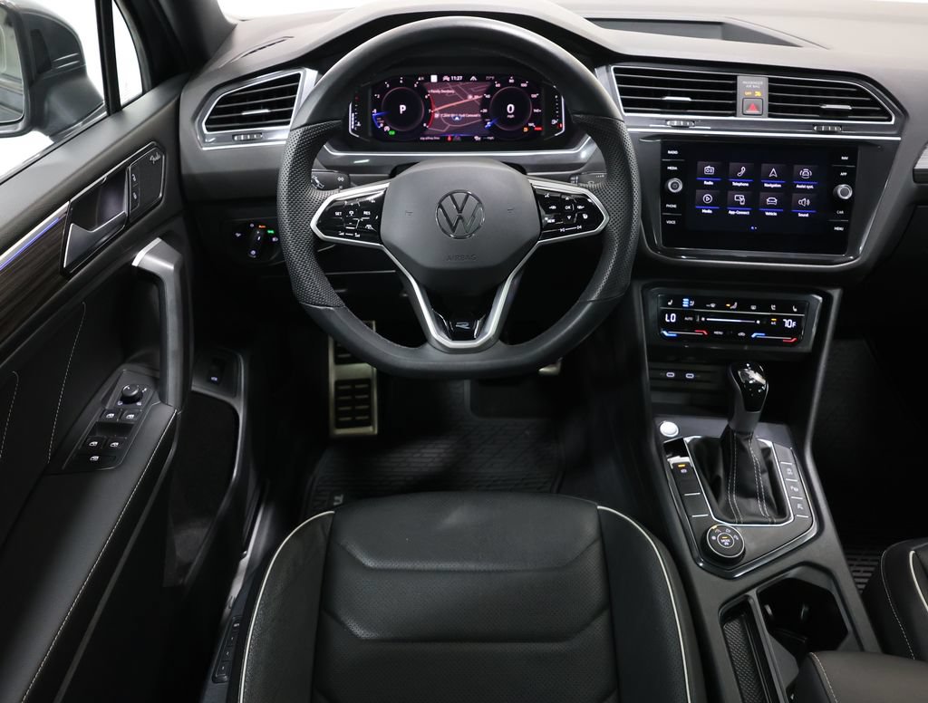 Used 2024 Volkswagen Tiguan SEL R-Line AWD/4WD image 16