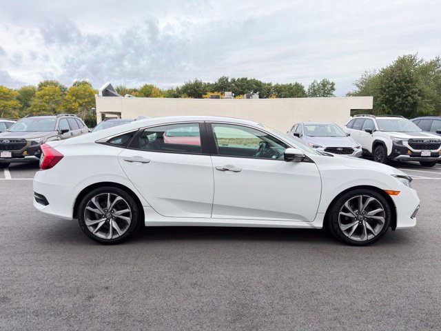 Used 2019 Honda Civic Touring image 5