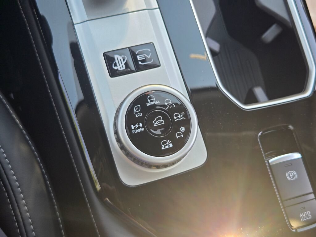New 2026 Mitsubishi Outlander SE AWD/4WD image 25