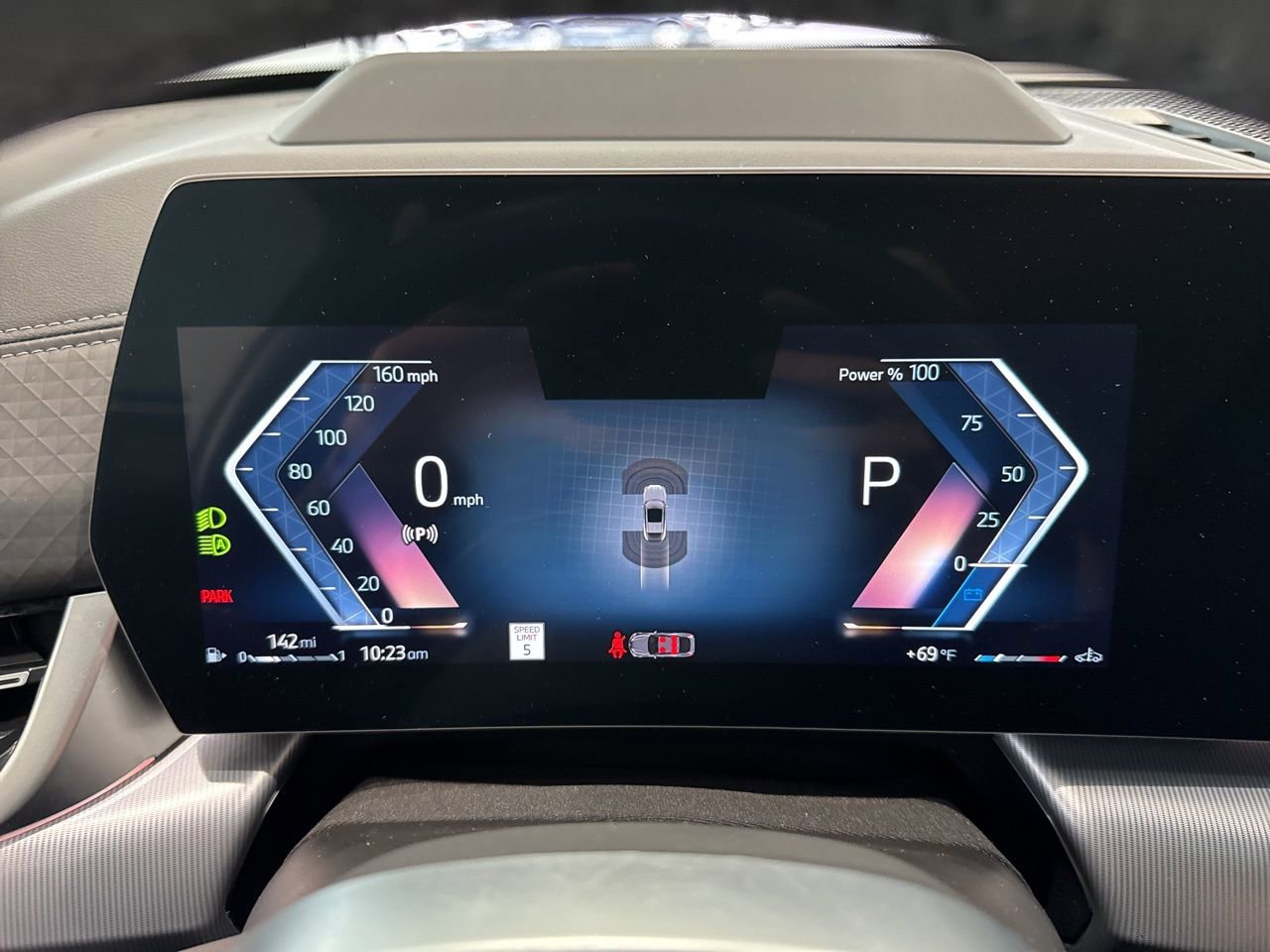 Used 2025 BMW X2 xDrive28i w/ Technology Package image 18