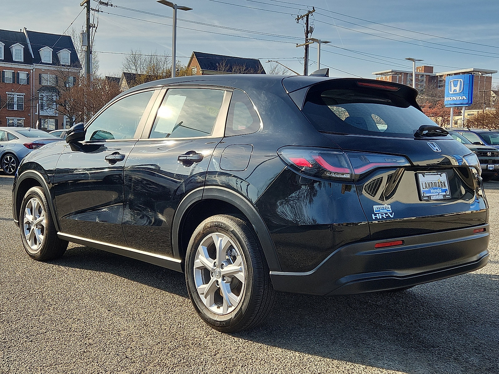 Used 2023 Honda HR-V LX image 6