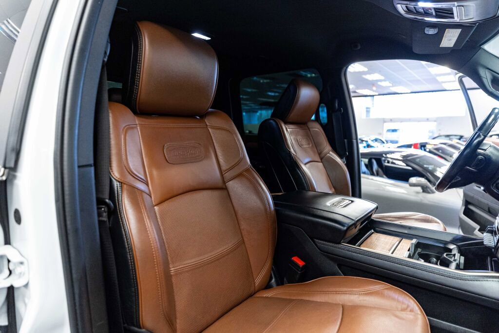 Used 2023 RAM 3500 Limited image 17