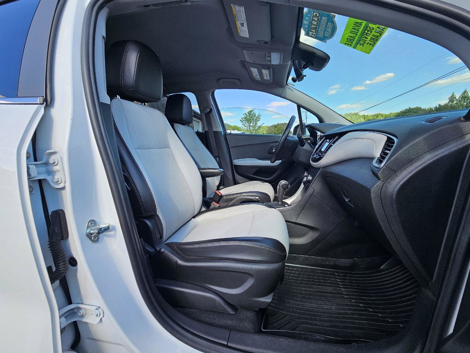 Used 2019 Chevrolet Trax LT w/ Driver Confidence Package FWD image 15
