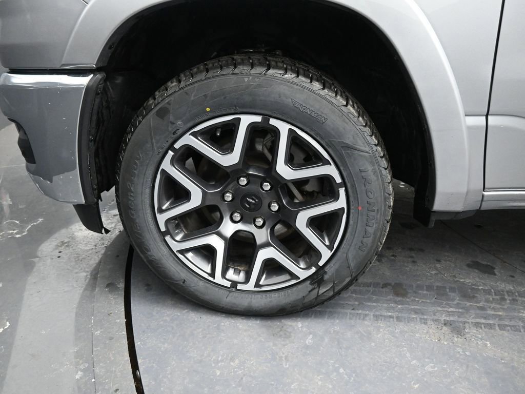 Used 2025 RAM 1500 Laramie image 14