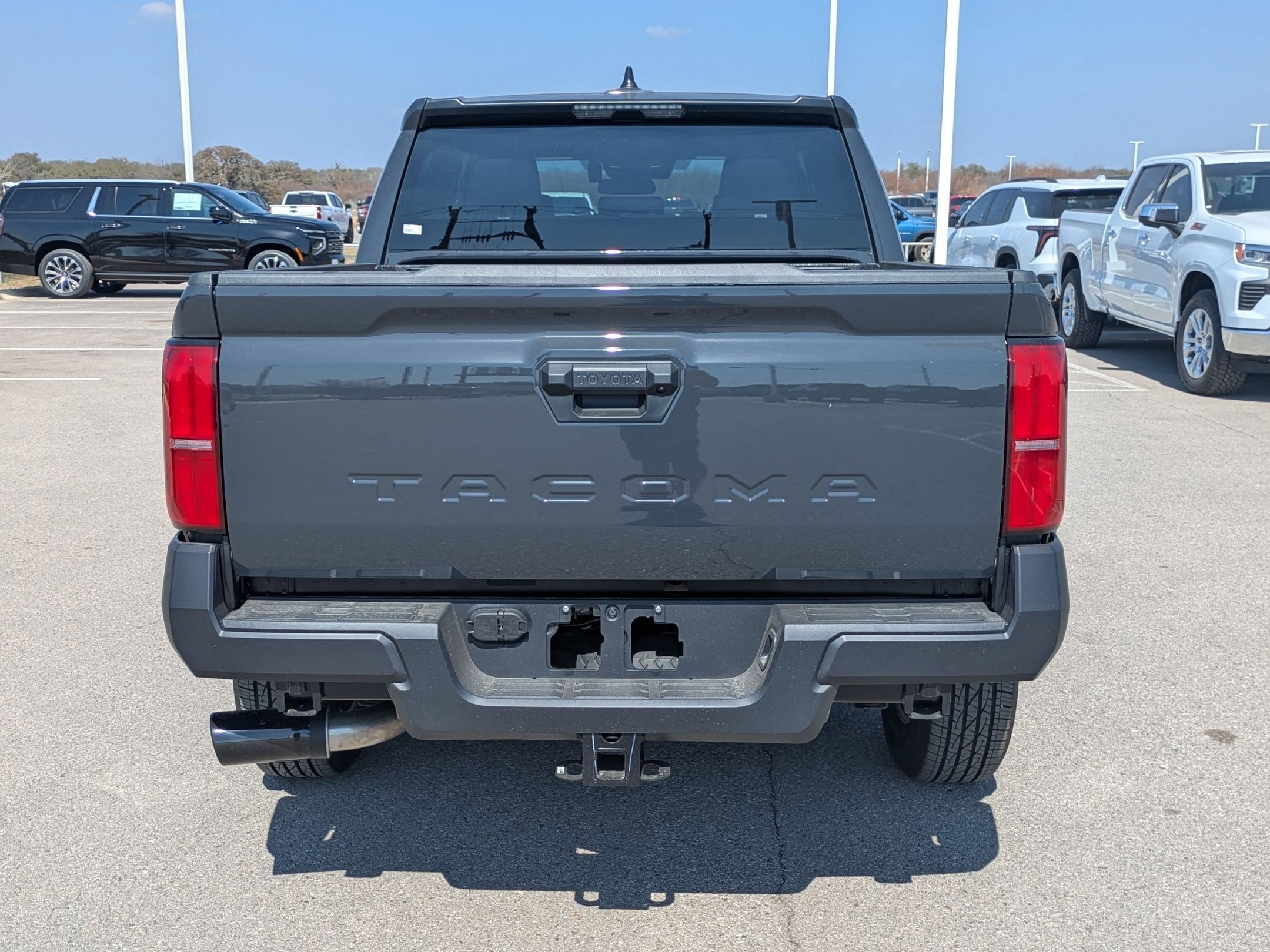 Used 2026 Toyota Tacoma SR image 4