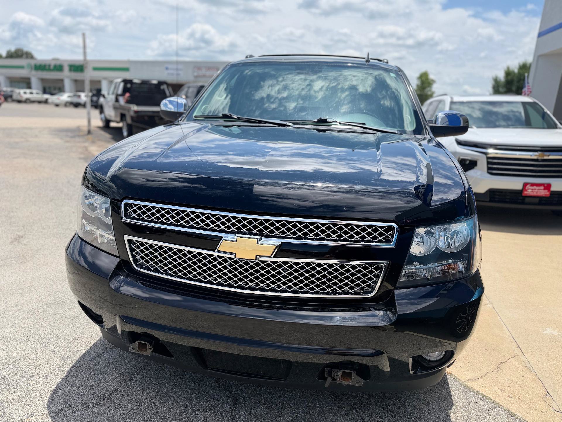 Used 2013 Chevrolet Avalanche LTZ AWD/4WD image 8