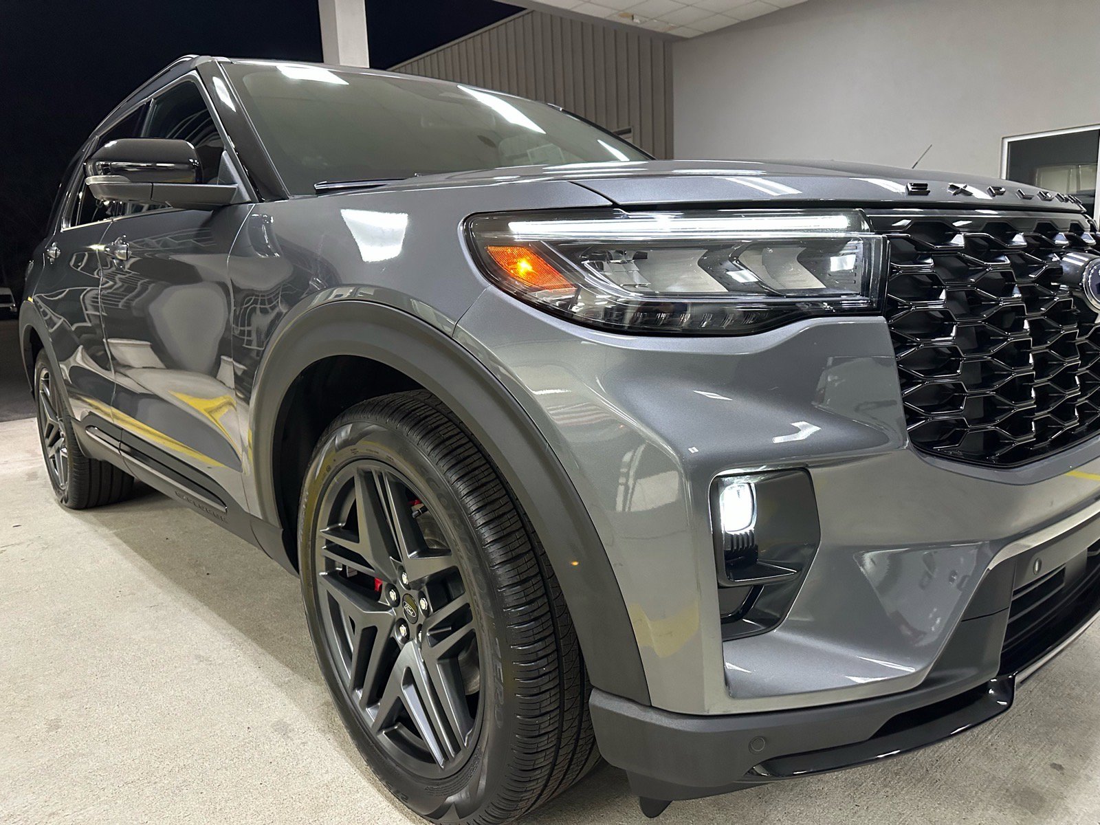 Certified 2025 Ford Explorer ST image 8