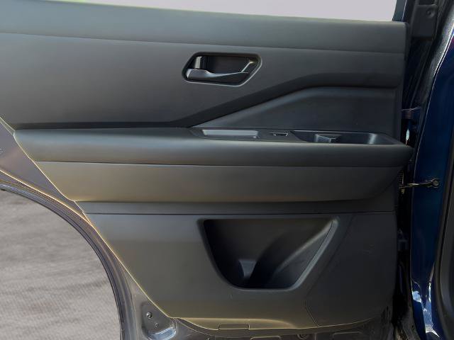 Certified 2023 Nissan Pathfinder SV FWD image 18