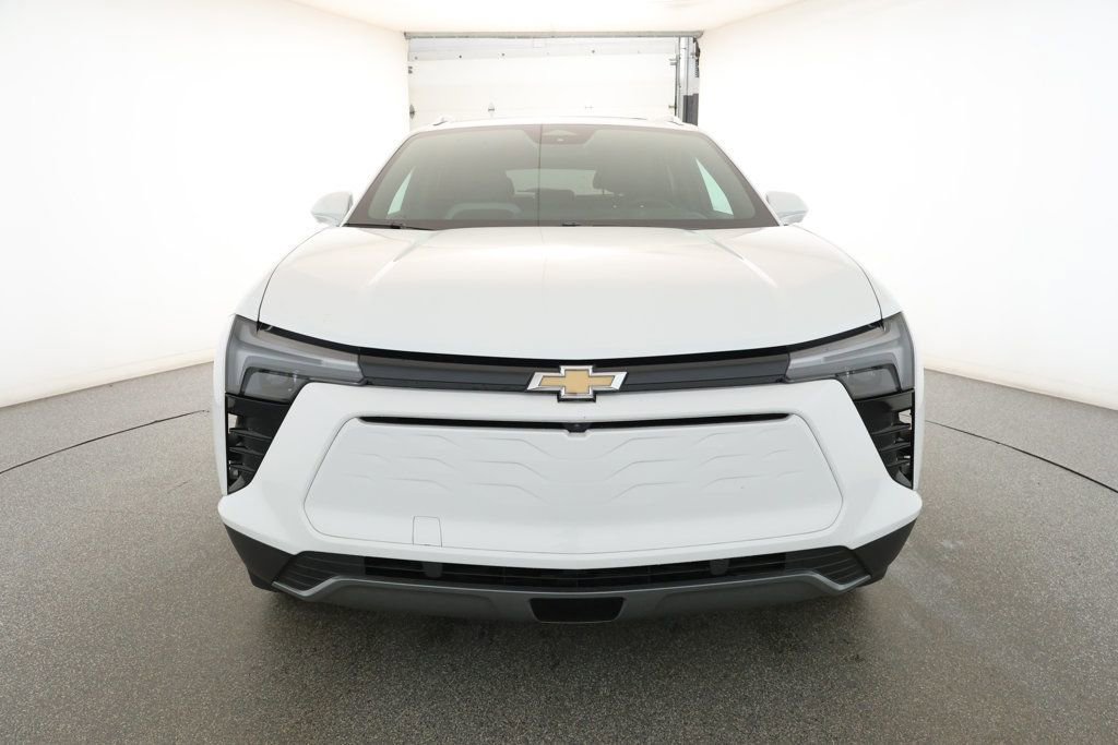 Used 2024 Chevrolet Blazer EV LT image 2