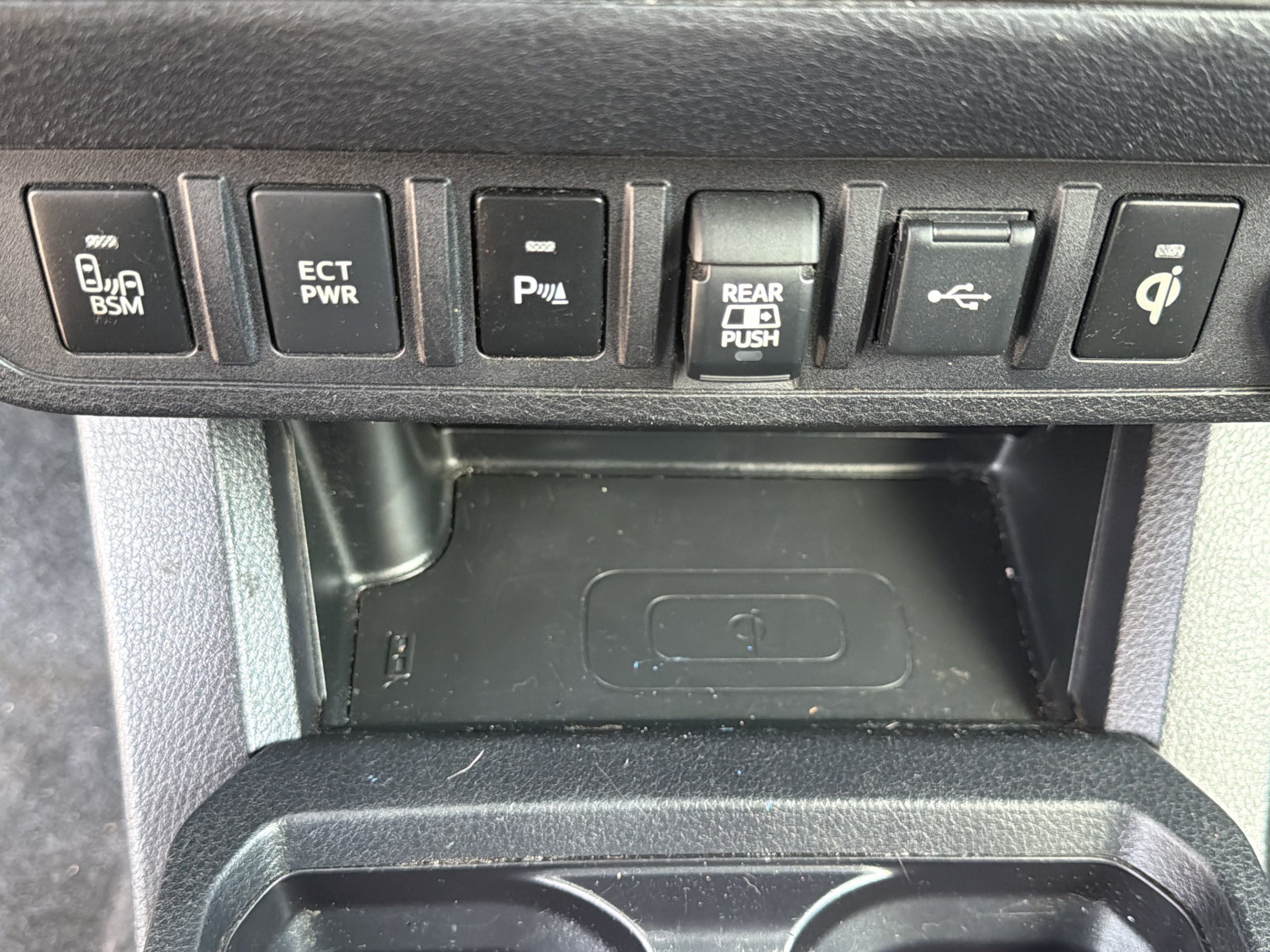 Used 2022 Toyota Tacoma TRD Sport w/ TRD Premium Sport Package RWD image 14
