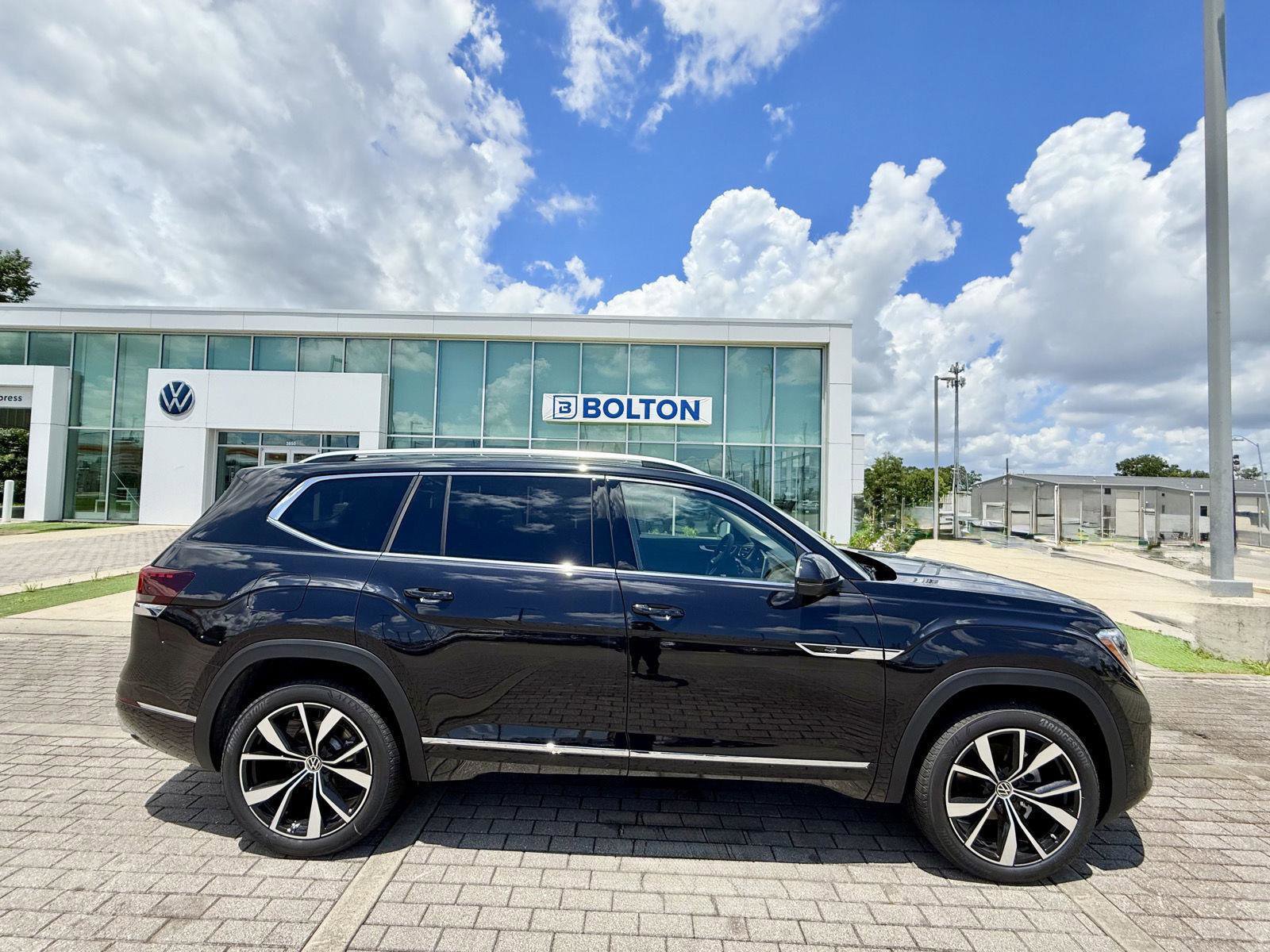 New 2025 Volkswagen Atlas SEL Premium R-Line image 1