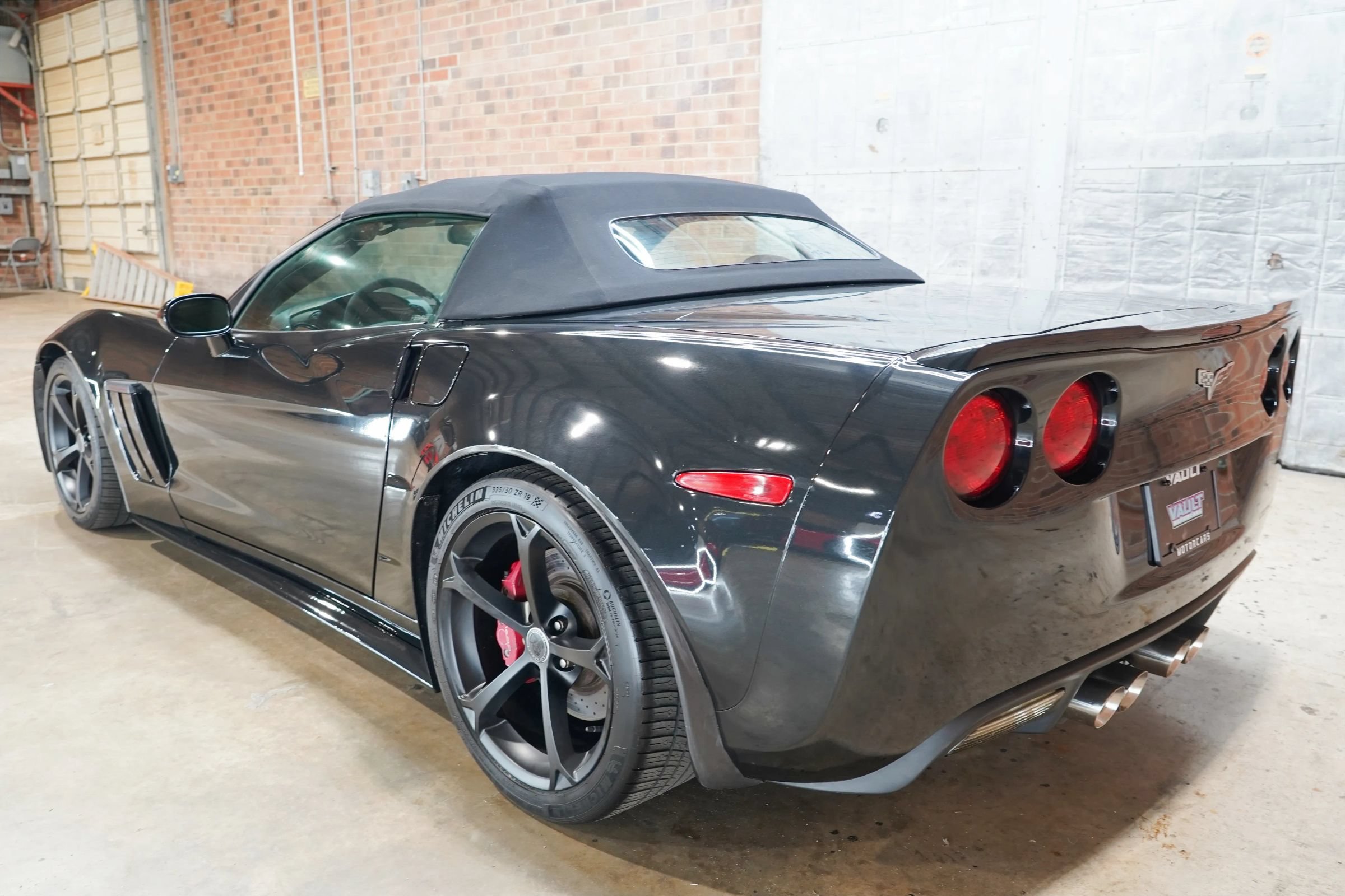 Used 2012 Chevrolet Corvette Grand Sport w/ 3LT Preferred Equipment Group RWD image 18