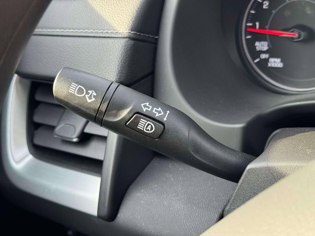 Used 2023 GMC Terrain SLE w/ Elevation Edition image 20