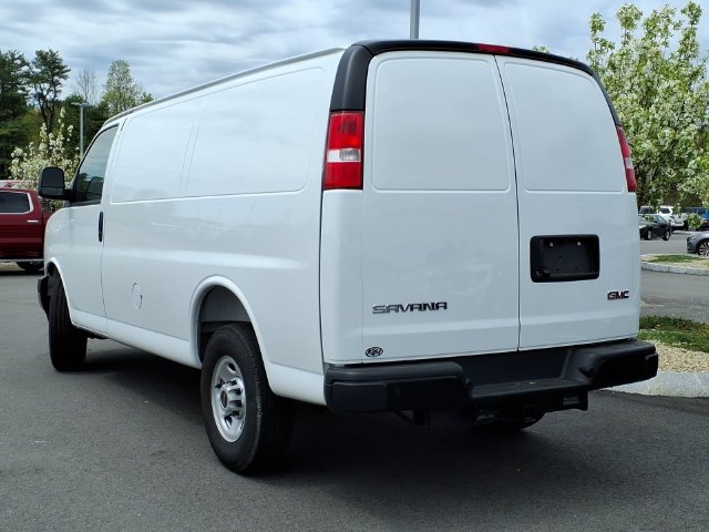 New 2025 GMC Savana 2500 w/ Driver Convenience Package RWD image 4