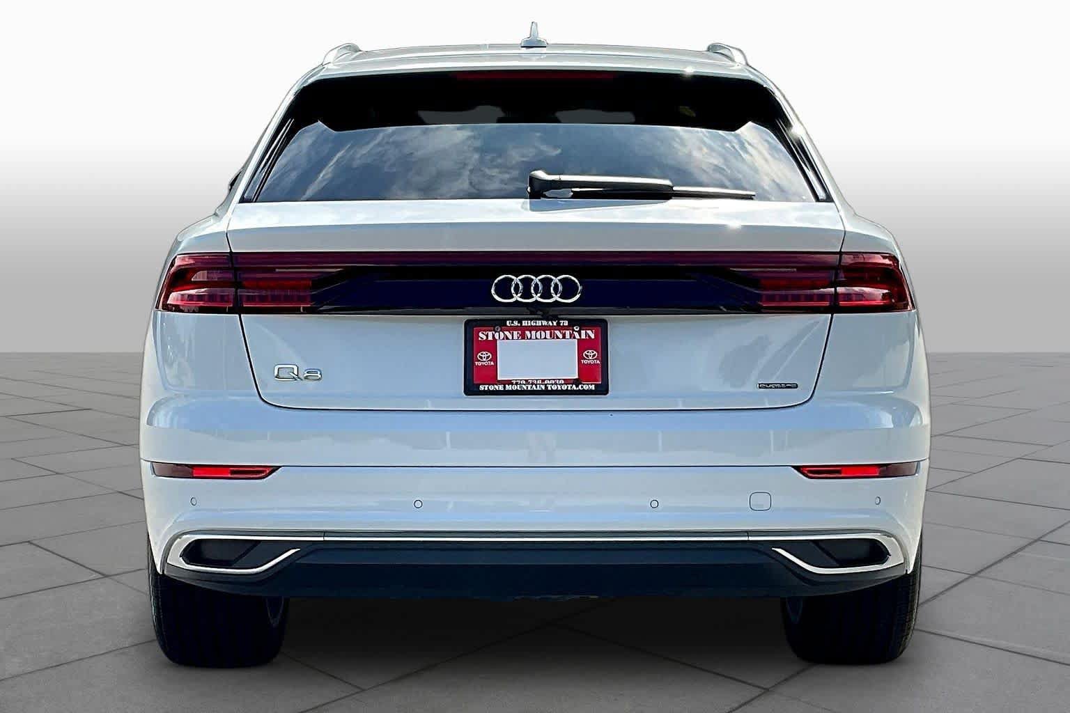 Used 2023 Audi Q8 Premium w/ Convenience Package AWD/4WD image 9