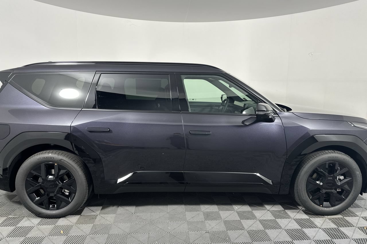 New 2027 Kia EV9 Land AWD/4WD image 18
