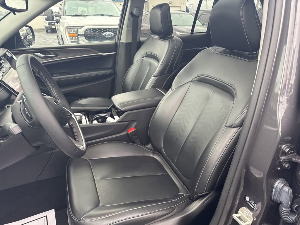 Used 2023 Jeep Grand Cherokee 4WD 4xe image 19