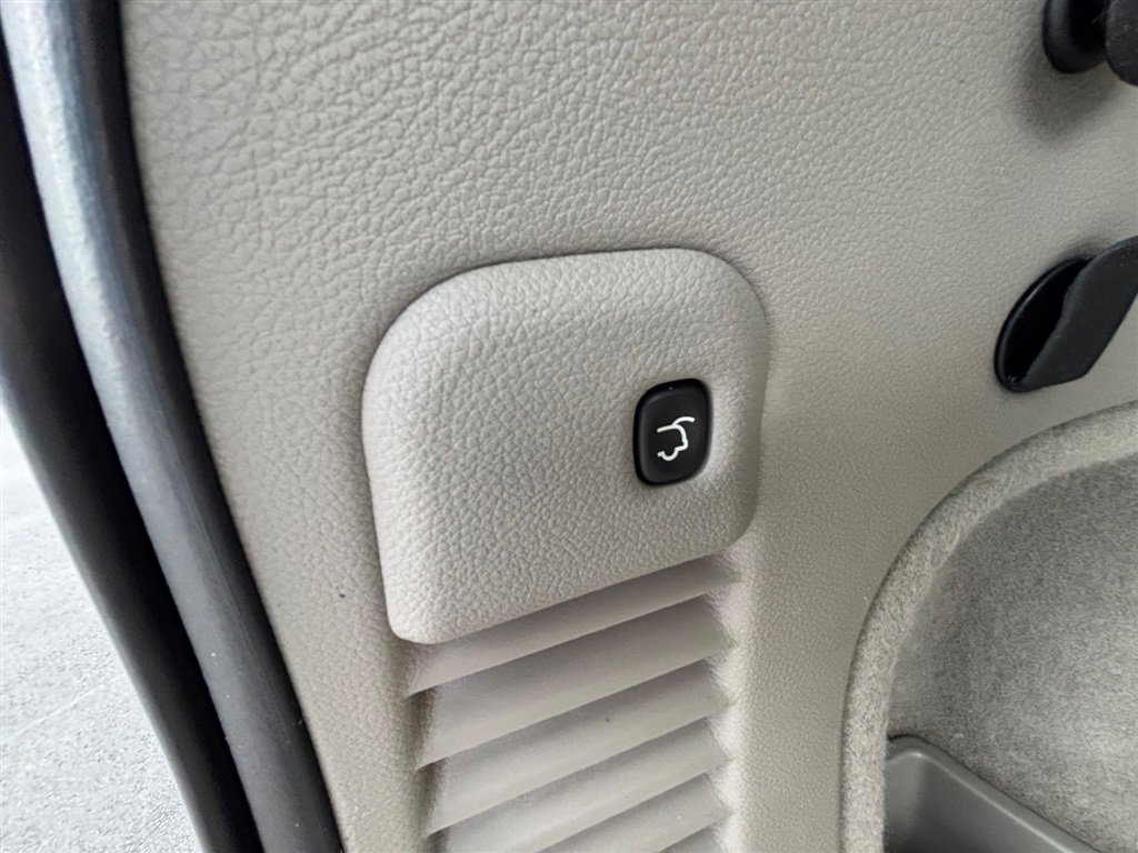 Used 2012 Jeep Grand Cherokee Laredo RWD image 20