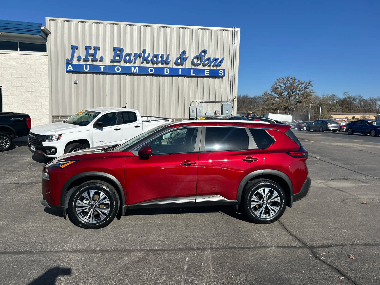 Used 2023 Nissan Rogue SV w/ SV Premium B Package image 6