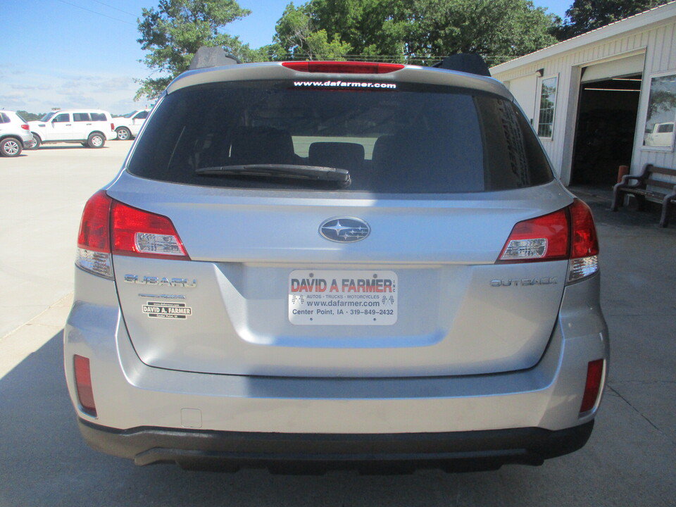 Used 2012 Subaru Outback 2.5i Premium w/ All-Weather Pkg AWD/4WD image 14