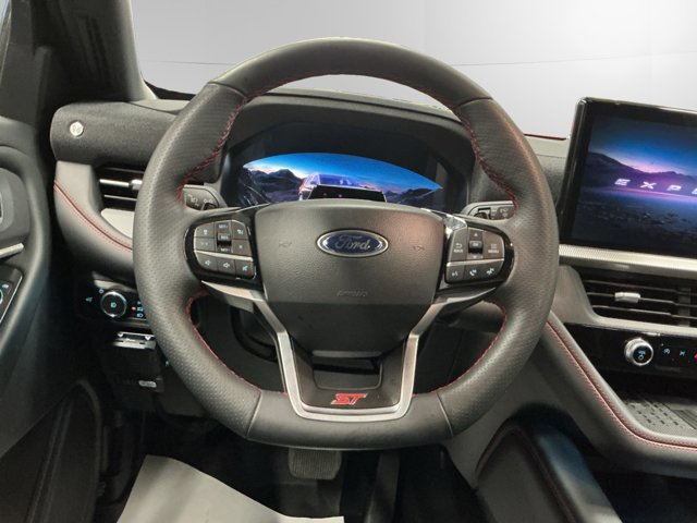 Certified 2025 Ford Explorer ST image 12