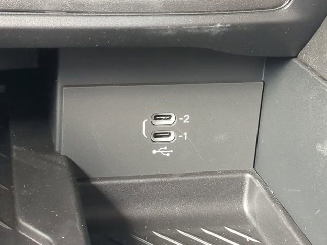 New 2027 Chrysler Pacifica Limited FWD image 28