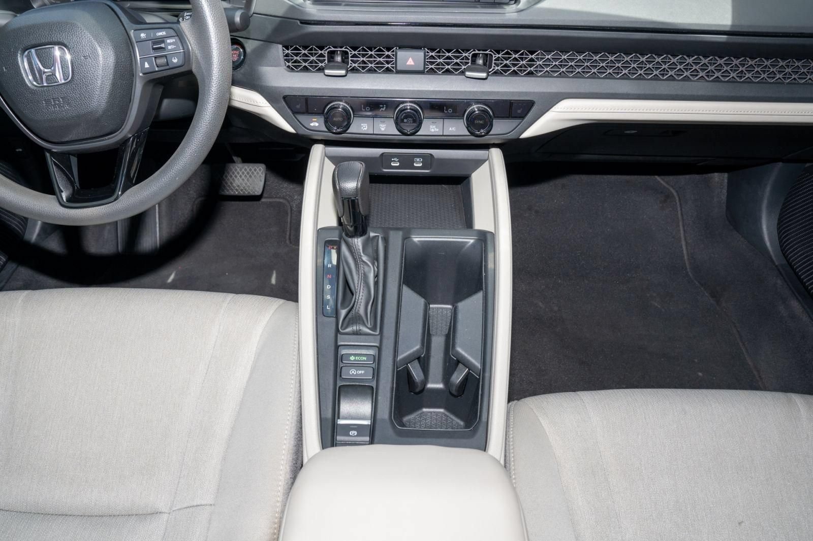 Certified 2023 Honda Accord EX image 27