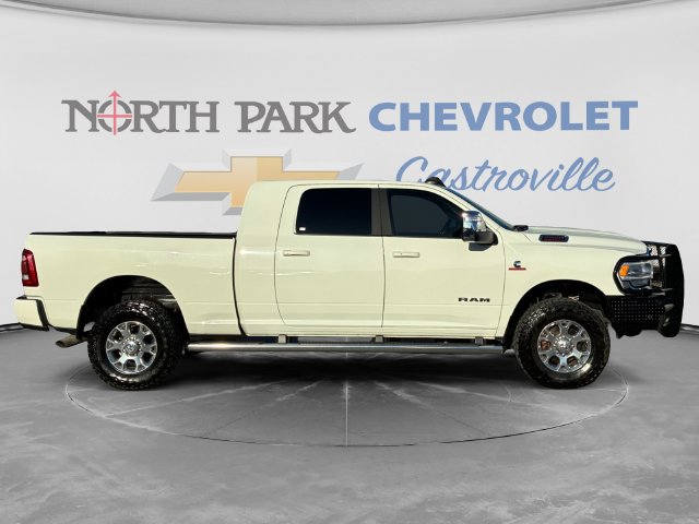 Used 2023 RAM 2500 Laramie AWD/4WD image 2