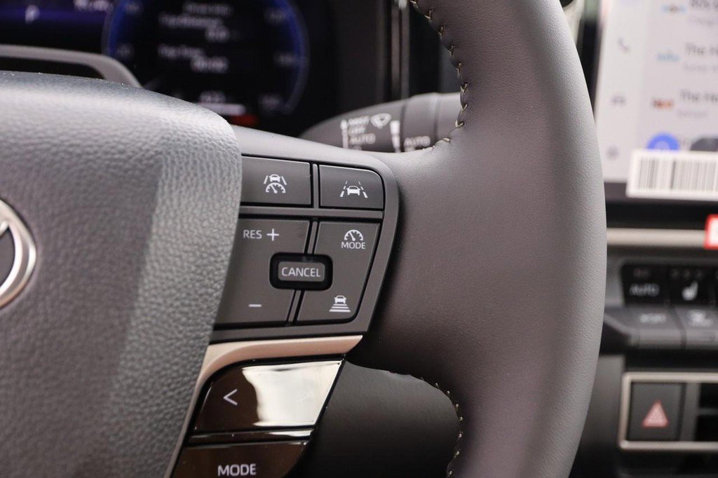 Used 2026 Toyota Camry XLE w/ Premium Plus Package image 13