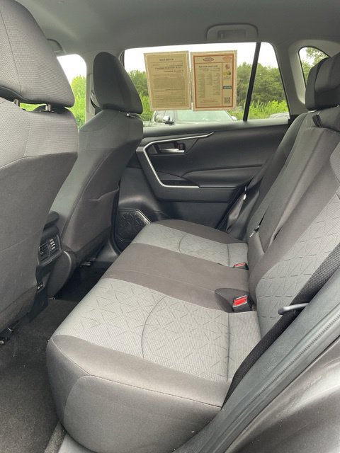 Used 2024 Toyota RAV4 XLE FWD image 14
