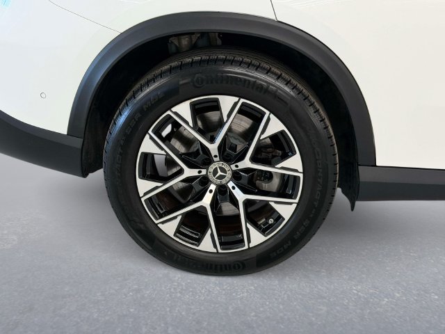 Certified 2025 Mercedes-Benz GLC 350e 4MATIC image 8