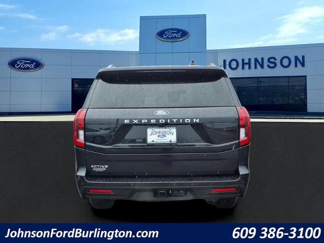 Certified 2025 Ford Expedition Active AWD/4WD image 5