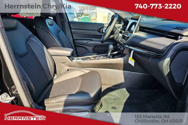 New 2026 Jeep Compass Latitude AWD/4WD image 24