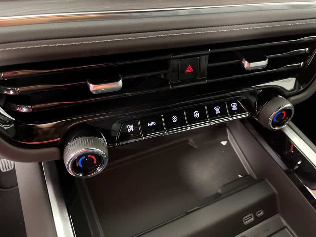 New 2026 Chevrolet Suburban LS image 31