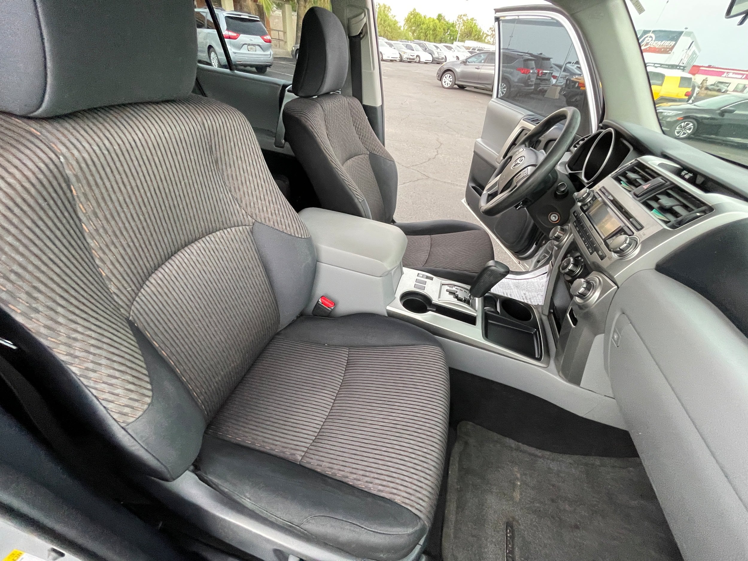 Used 2010 Toyota 4Runner SR5 w/ Convenience Pkg RWD image 25