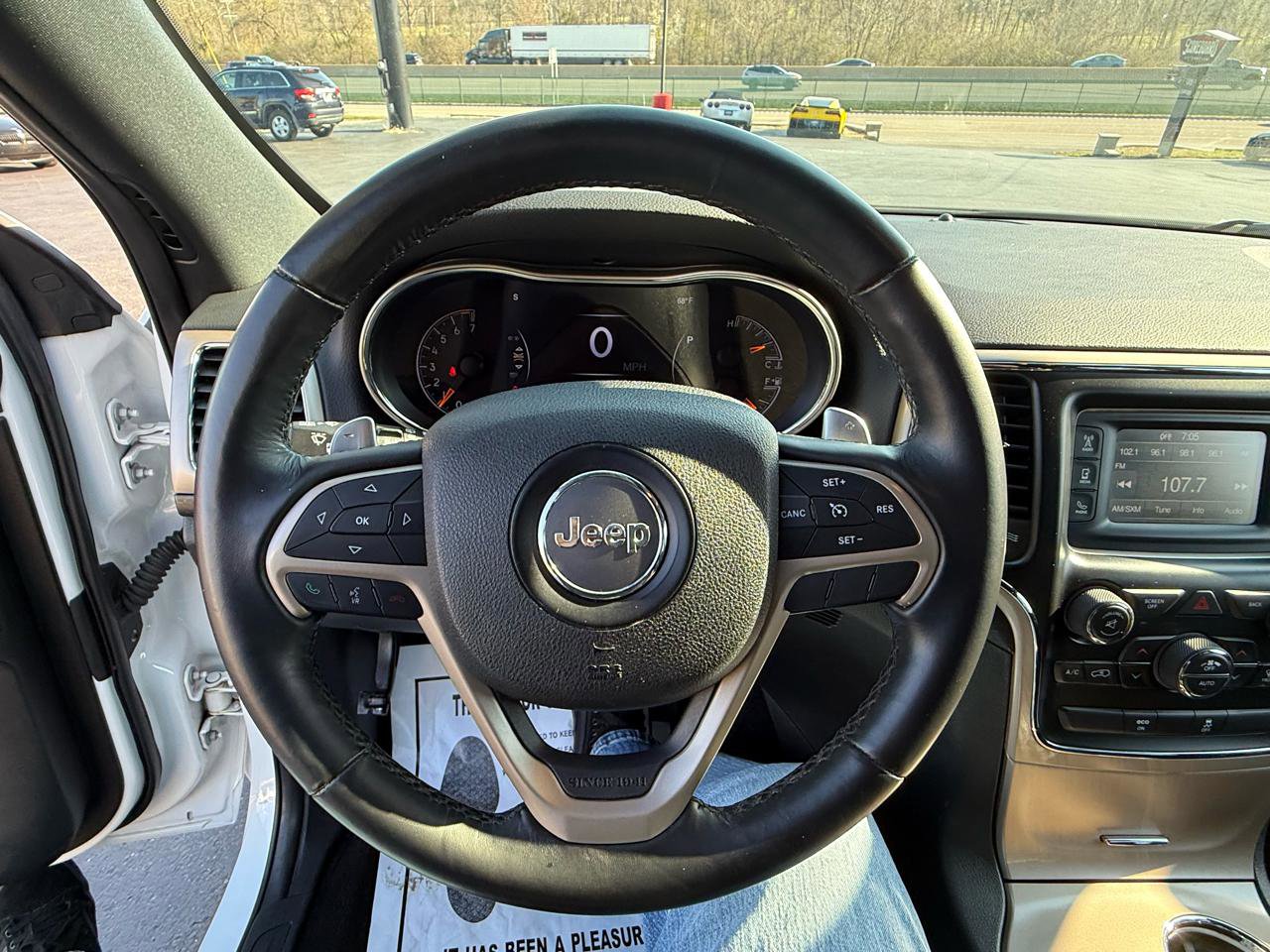 Used 2015 Jeep Grand Cherokee Laredo w/ Quick Order Package 23E image 16