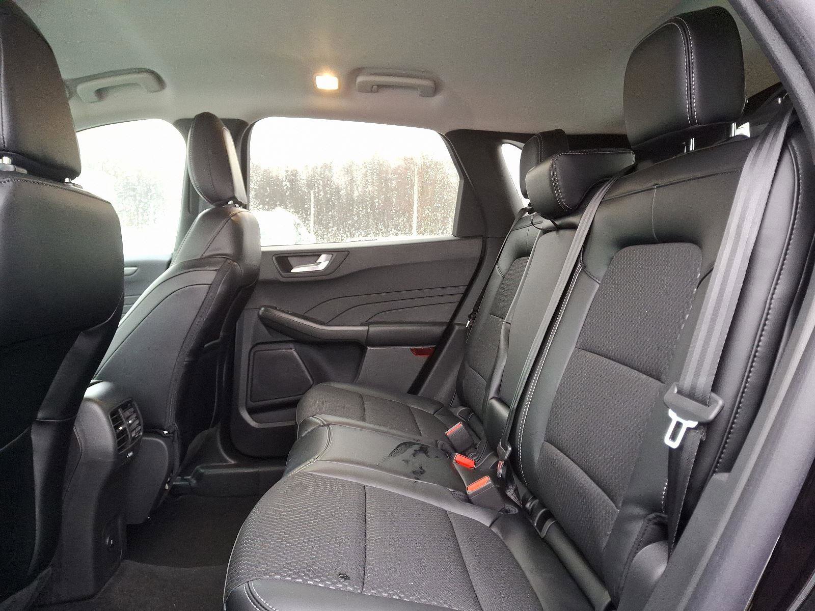 New 2025 Ford Escape SE image 5