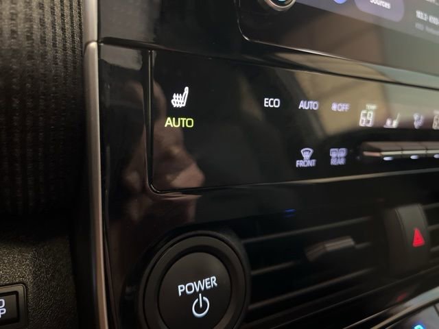 Used 2025 Subaru Solterra Premium image 35