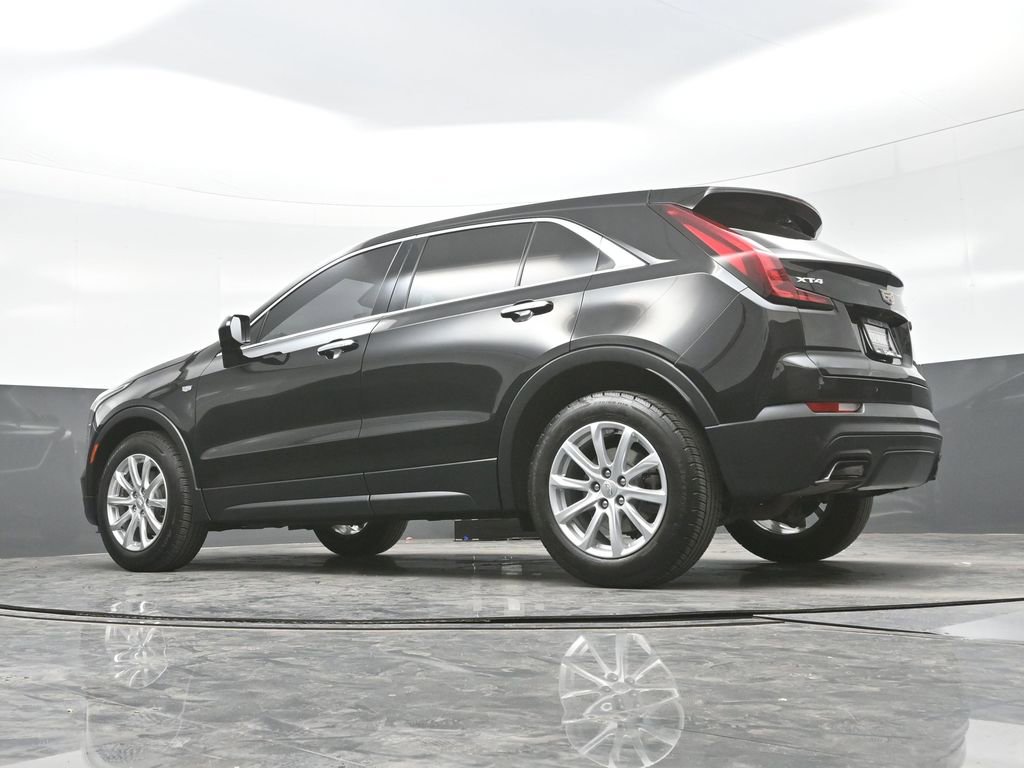 Used 2019 Cadillac XT4 Luxury w/ Cold Weather Package image 32