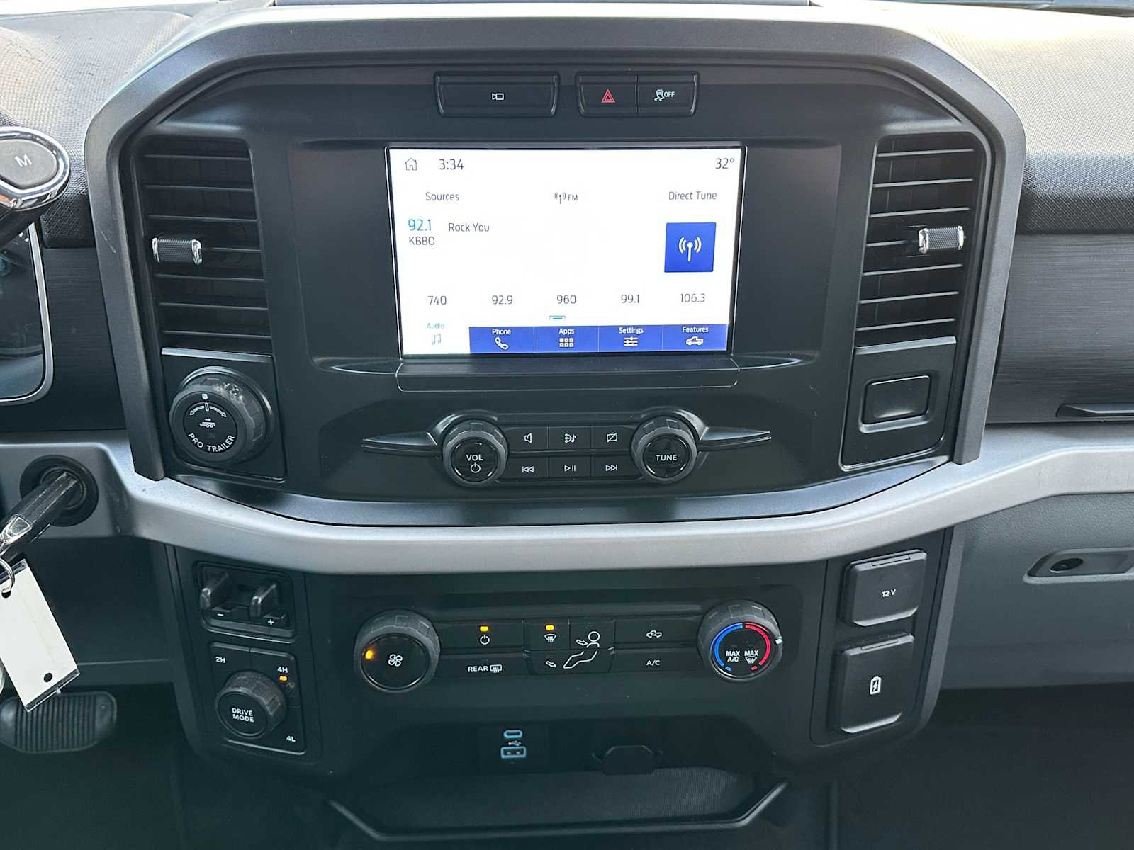 Used 2022 Ford F150 XLT w/ Trailer Tow Package image 25