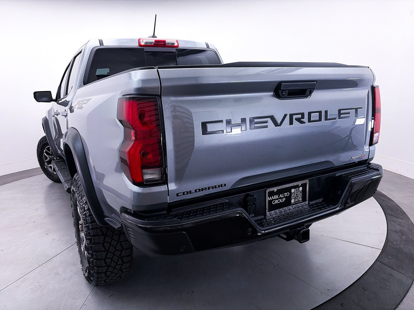 Used 2024 Chevrolet Colorado ZR2 w/ ZR2 Convenience Package III AWD/4WD image 11