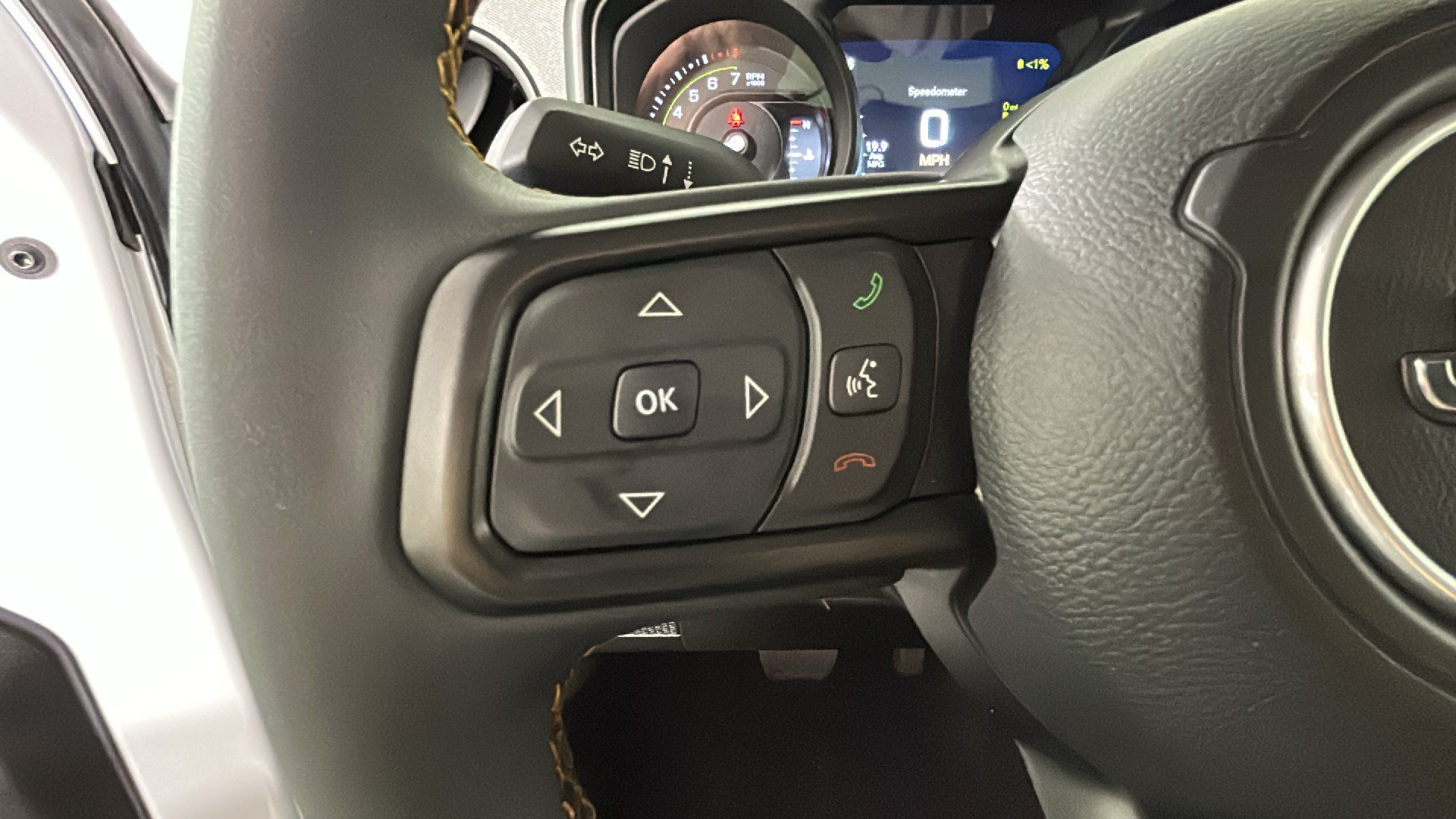 Used 2024 Jeep Wrangler Unlimited w/ Convenience Group AWD/4WD image 18
