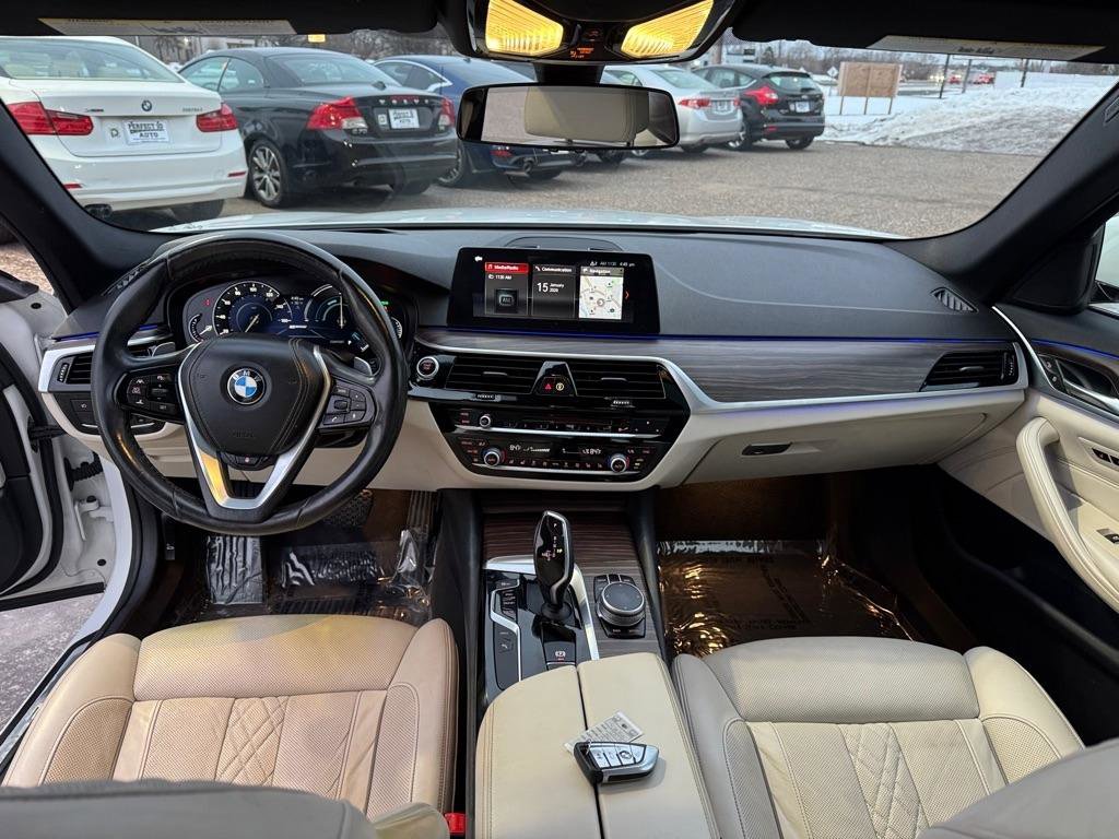Used 2018 BMW 530e xDrive AWD/4WD image 34