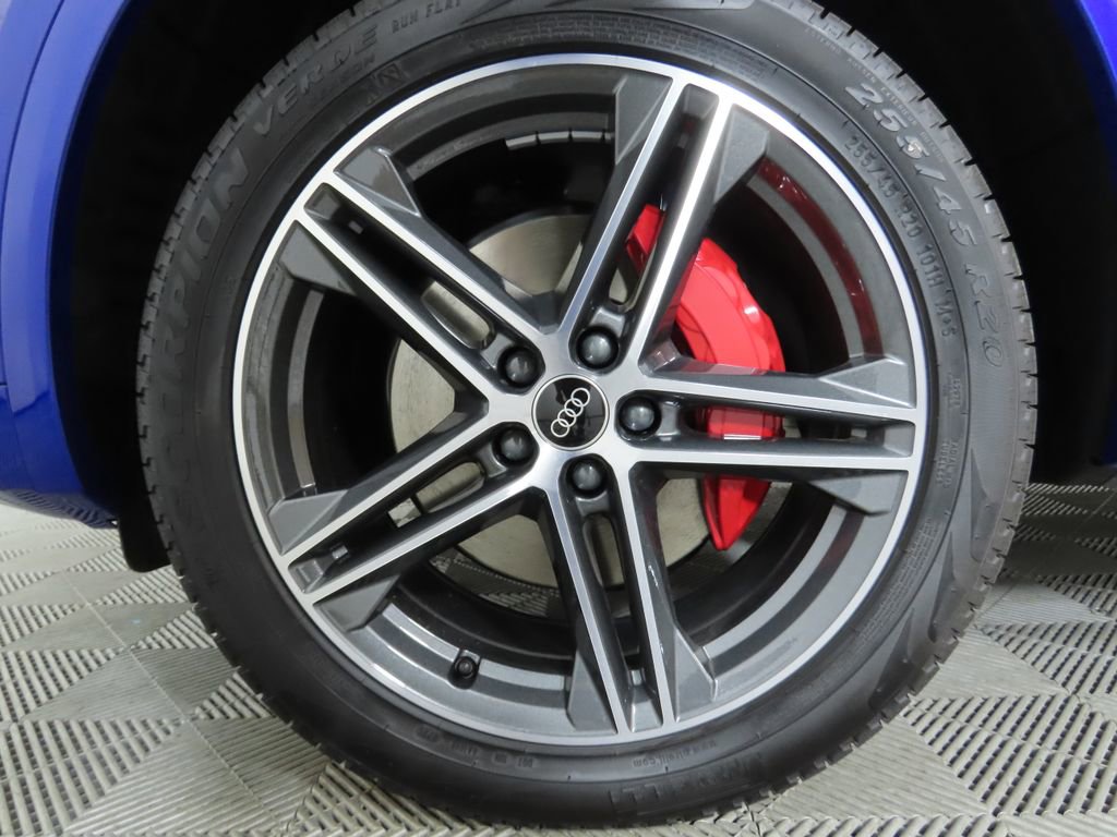 Used 2025 Audi Q5 e Premium Plus w/ Premium Plus Package image 32